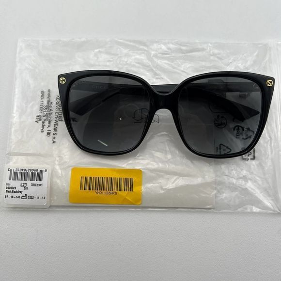New GUCCIÂ Women Sunglasses OversizedâBlack Square GG0022S-001 Gray Gradient Lens - Picture 11 of 12